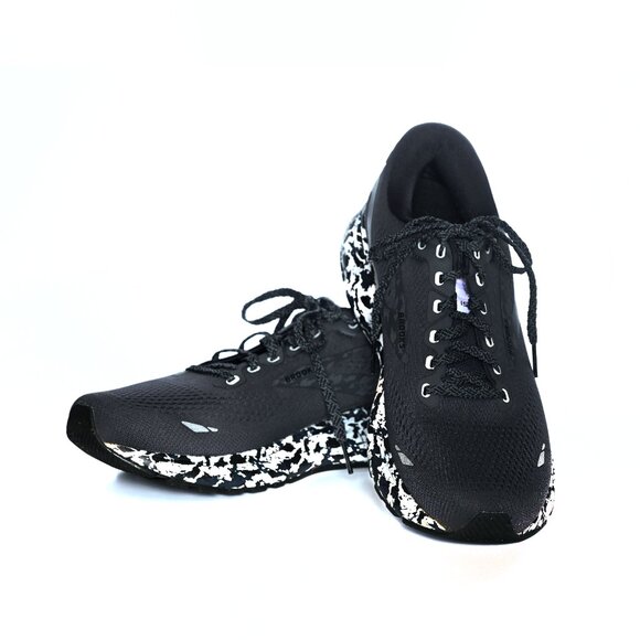 BROOKS Ghost 15 B&W Athletic Running Shoes, Sneakers Size US 11.5 (EU 42) - Picture 14 of 15